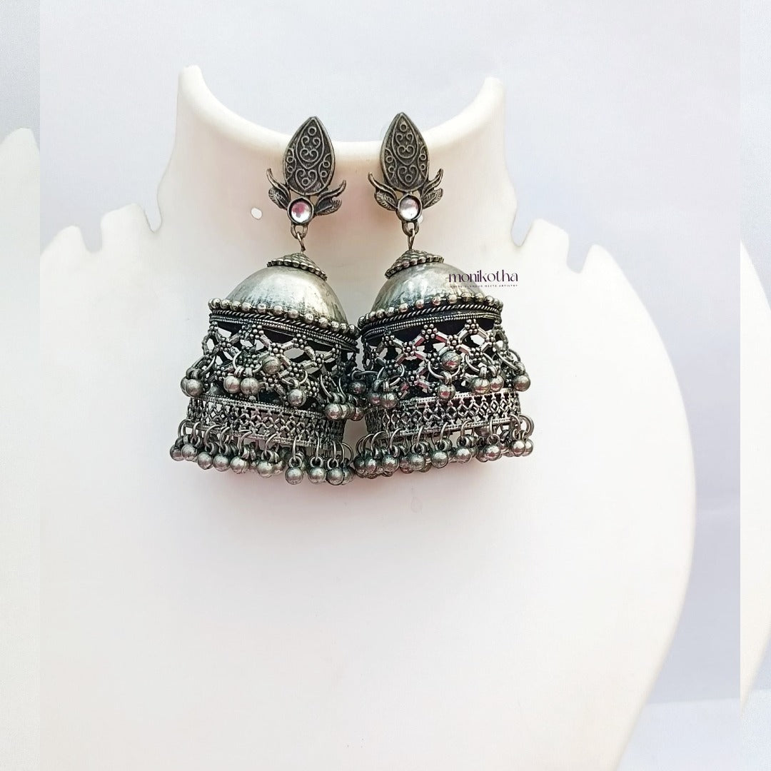 Ishani Black Polish Jhumka