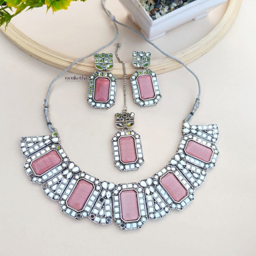 Mousumi Necklace Set