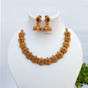 Lilavati Antique Necklace Set