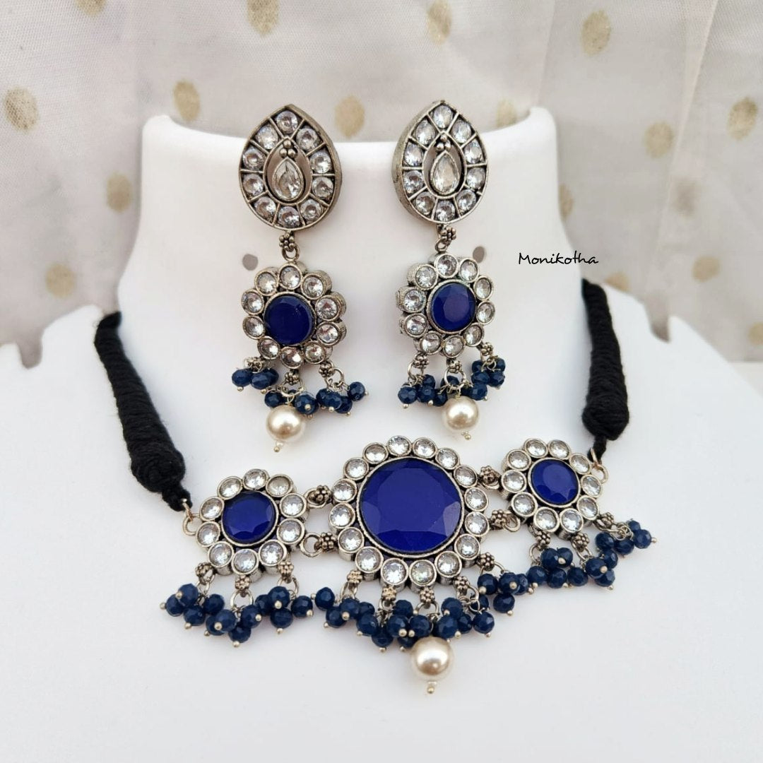 Enchanting Monalisa Stone Choker Set