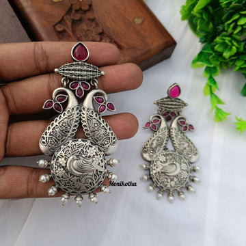 Tanvi Ethnic Mesmerizing Peacock Earrings