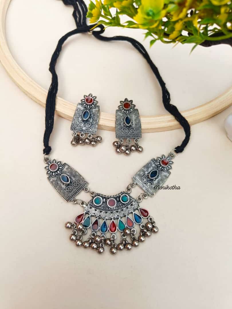 Zhuri Afghani Choker Set