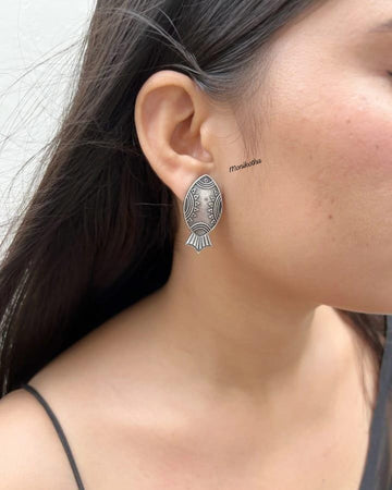 Yashvi Etched Silver Fish Earrings